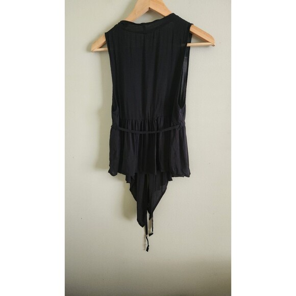 Free People  Vest Black Tie-Waist Open Front V-Neck Shark Hem Top Sz P/xs - Picture 4 of 4